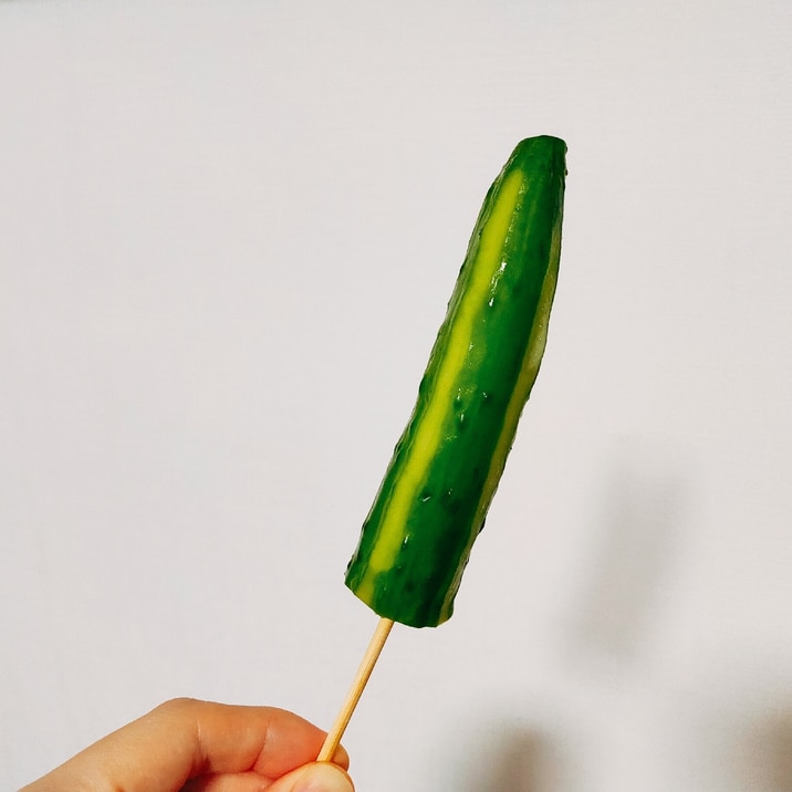 昆布茶が決め手!キュウリの浅漬け